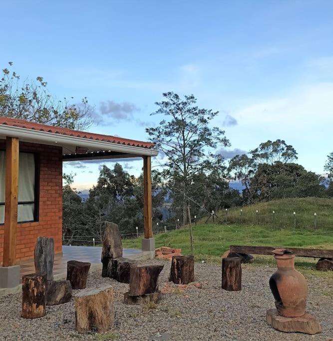 Hermosa Casa Campestre Moderna "Rancho La Marina" Chiquinquirá Extérieur photo